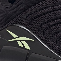 Reebok すにースニーカーの画像
