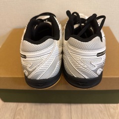 バレーボールシューズ　ミズノ　の画像