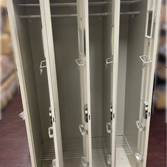 ヴァンラック 4人用ロッカー 鍵付の画像