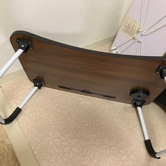 【お譲り先決定: 10/1お渡し限定】折りたたみミニテーブルの画像