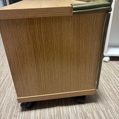 テレビ台の画像