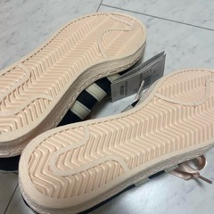 adidas SUPERSTAR82の画像