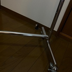 ハンガーラックの画像