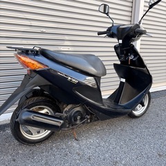 4274.定番人気　アドレスv50 バッテリー、シート、プラグ新品　千葉県柏市　即日配送、自走引き取りも可能の画像