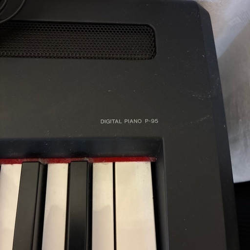YAMAHA 電子ピアノ
