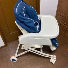 アップリカ　ハイローチェア
の画像