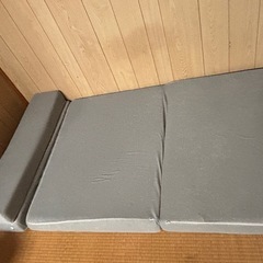 畳めるソファーベッドの画像