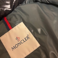 モンクレール ダウンベスト の画像