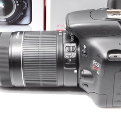 全国発送/スマホ転送⭐️canon eos kiss x4 ダブルレンズ 初心者すぐ使える/本格撮影/付属品多数！ ◆標準・望遠レンズつき！近くから遠くまで撮影可能！初心者にオススメ！！箱つき！の画像