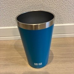 タンブラー、マグカップなどの画像