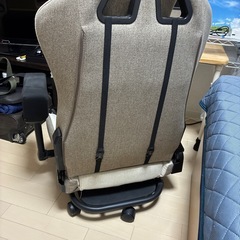 ゲーミングチェアーの画像