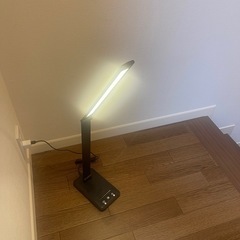 読書灯、デスクライトの画像