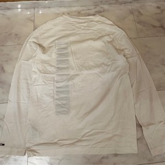 Tommy jeans ロングスリーブTシャツの画像