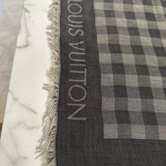 LOUIS VUITTON ルイ・ヴィトン エト―ル・ダミエ ストール グレーの画像