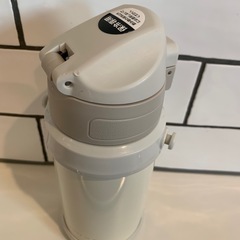 kukka ja puu（クッカヤプー） 北欧カラー ステンレスキッズ水筒 600ml アイボリーの画像