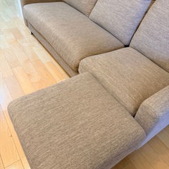 美品　ニトリ　布張りカウチソファ CA2 DR-BE オットマン付の画像