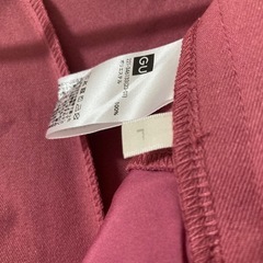 GU ピンクパンツの画像