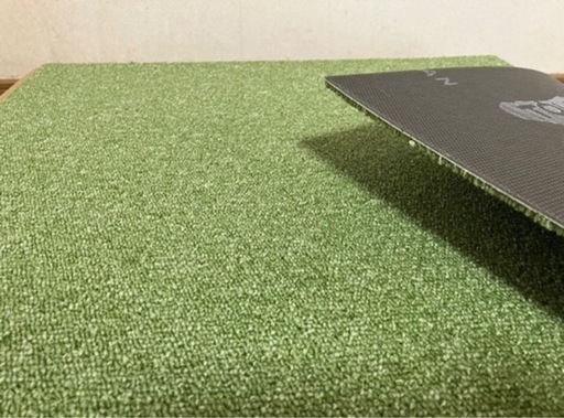 未開封在庫品タイルカーペット1ケース