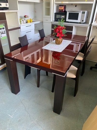 ダイニングテーブル