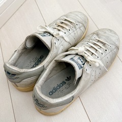 adidasスタンスミス26.5cm
の画像