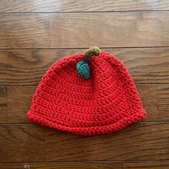 【ベビー】ニット帽 りんご型 赤 かわいい 冬 美品の画像