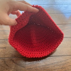 【ベビー】ニット帽 りんご型 赤 かわいい 冬 美品の画像