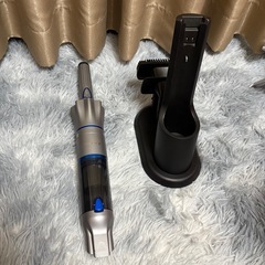 コードレスクリーナー Invictus One 掃除機 ブラシ付きの画像