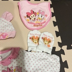 ミニー&デイジー　ロンパースセットの画像