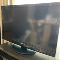 【無料でお譲りします】Panasonic 2011年製 37型テレビの画像