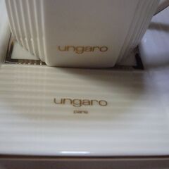 ungaroカップ＆ソーサー５組＆サービス品４組の画像
