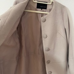 yecca vecca ノーカラーコート ベージュの画像