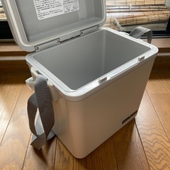 クーラーボックスの画像