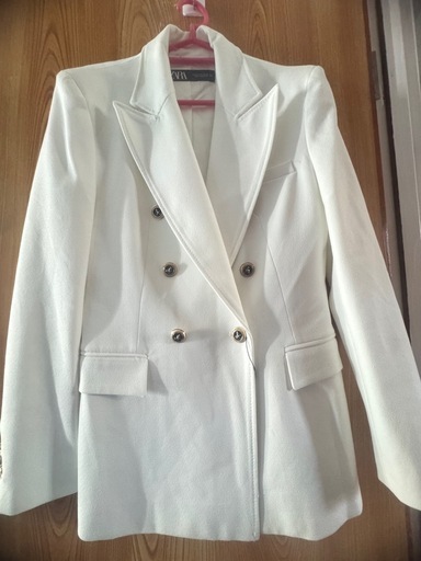 新品です‼️ZARAブレザー