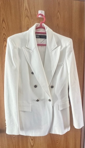 新品です‼️ZARAブレザー