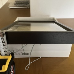 三つの写真立ての画像