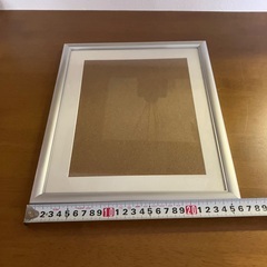 三つの写真立ての画像