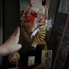 伝統的な羽子板 豪華装飾付きの画像