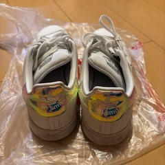 adidas スタンスミス スニーカーの画像