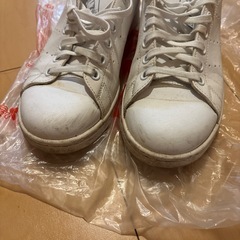 adidas スタンスミス スニーカーの画像