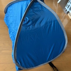 被って眠るドームカバーの画像