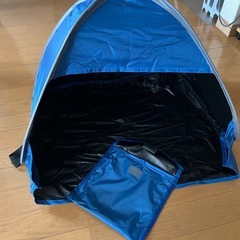 被って眠るドームカバーの画像