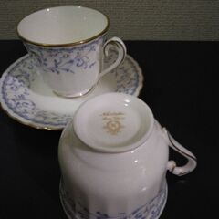 ノリタケのコーヒーカップ、ペアセットです。の