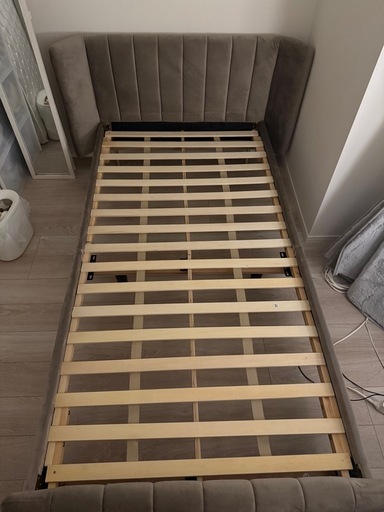 LOWYAシングルベッドフレーム