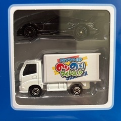 新品未使用未開封☆ 非売品タカラトミー.ミニカー2台セット！！プレゼントにも❤︎の画像