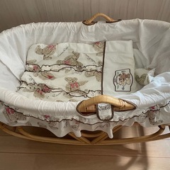 ゆりかご 藤 ヨーラン ベビーベッドの画像