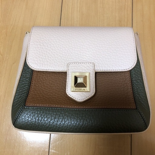 FURLA  バック