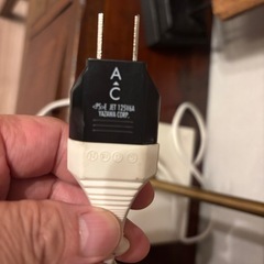 モダンテーブルランプ（エジソンバルブ付）　タイで購入の画像