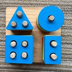 木製知育玩具　モンテッソーリ　棒通しパズルの画像