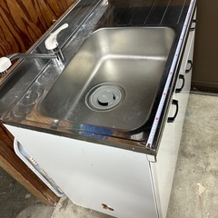 流し台　キッチン　給湯器　湯沸し機
の画像