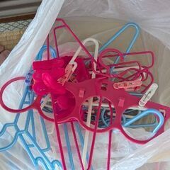 【無料】ハンガー色々セット (クリーニングハンガー、クリップ付きなど)の画像